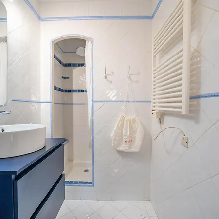 Proche Centre Apartment